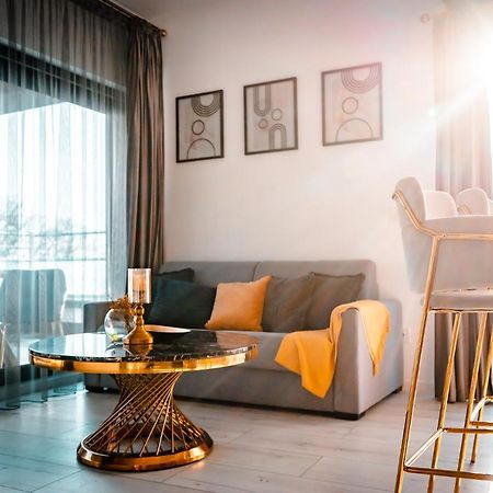 Luxury Family Apartment With Private Parking And Forest View Timişoara Exterior foto