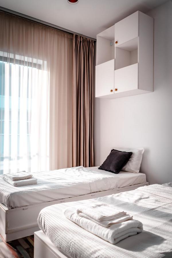 Luxury Family Apartment With Private Parking And Forest View Timişoara Exterior foto